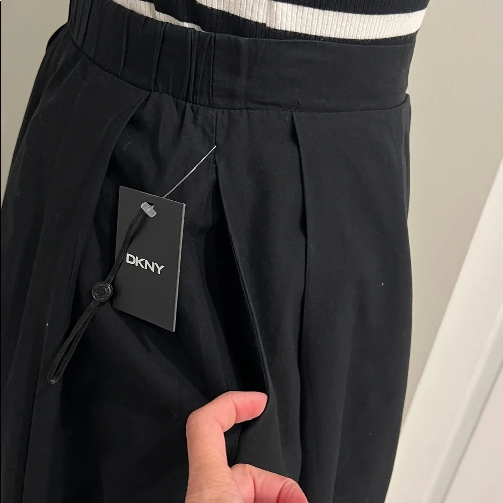 DKNY Elegant Black Full Skirt - Picture 3 of 7